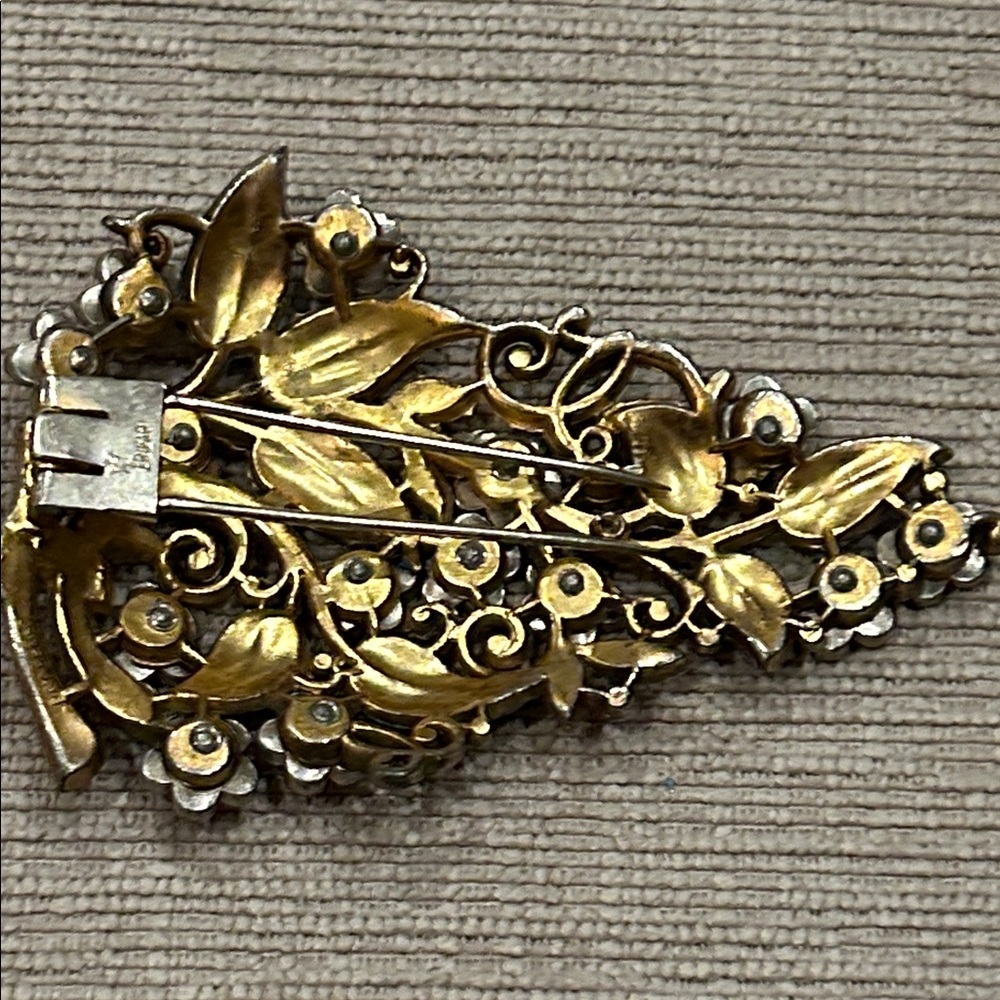 1939 crown Trifari rare clip brooch - Picture 3 of 6